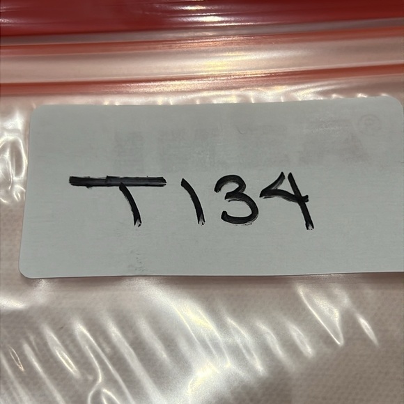 Vitaliano Italy Men's 100% Silk Classic Tie - Picture 9 of 9